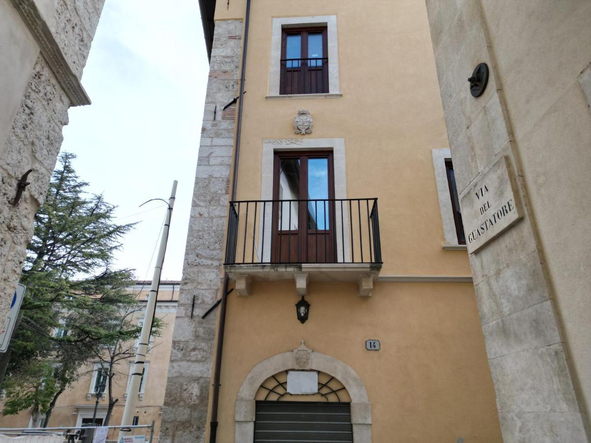Dimora Del Sole - Intero Appartamento L'Aquila Exterior photo